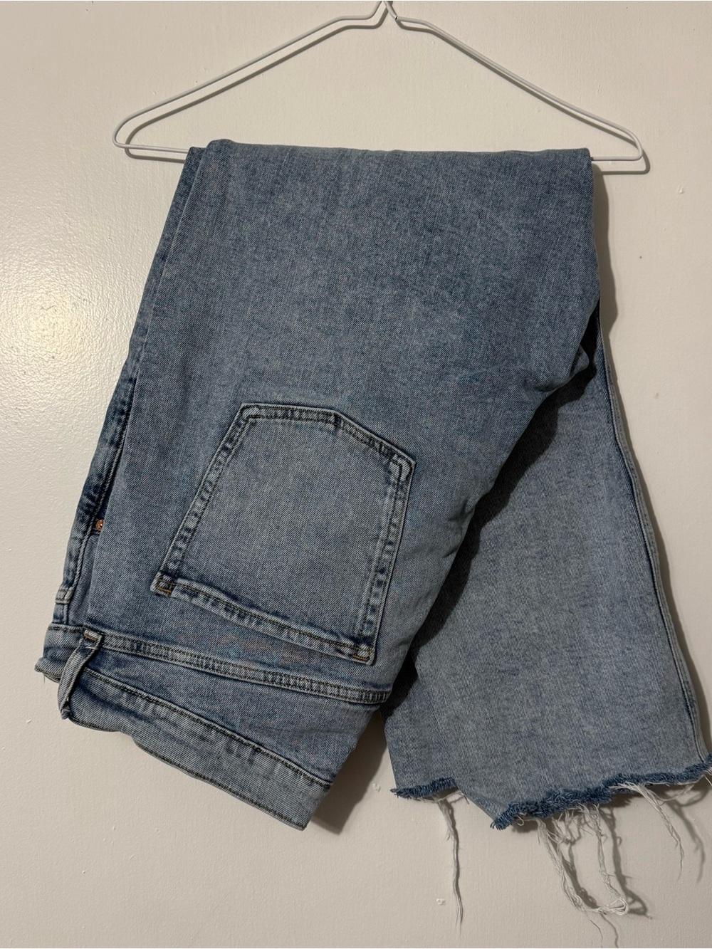 Old Navy Women's Size 16 Light Blue Extra High Rise Straight Jeans
